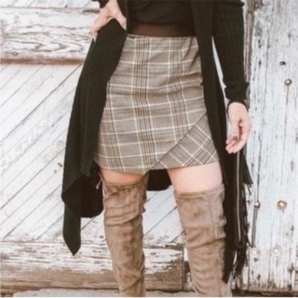 Cabi #3584 Plaid Pastime Faux Wrap Mini Skirt